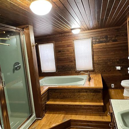 Faithful Street Inn Уест Йелоустоун Екстериор снимка