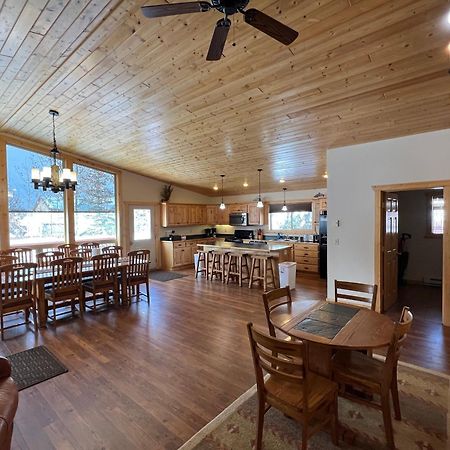 Faithful Street Inn Уест Йелоустоун Екстериор снимка