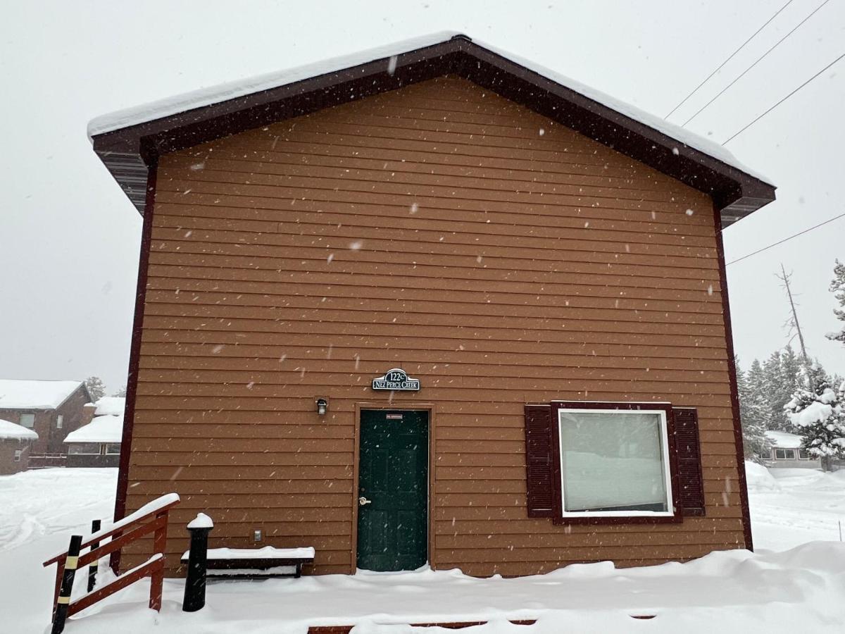 Faithful Street Inn Уест Йелоустоун Екстериор снимка