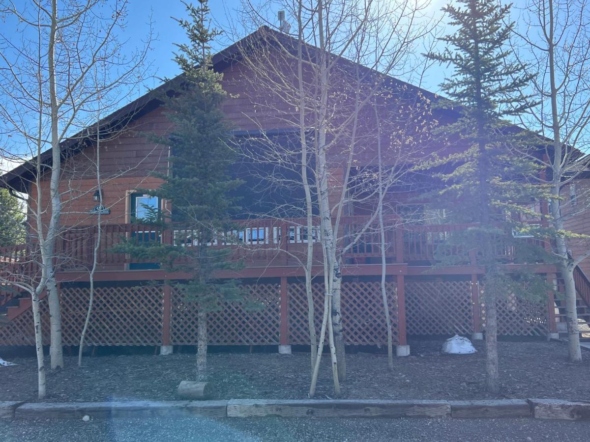 Faithful Street Inn Уест Йелоустоун Екстериор снимка