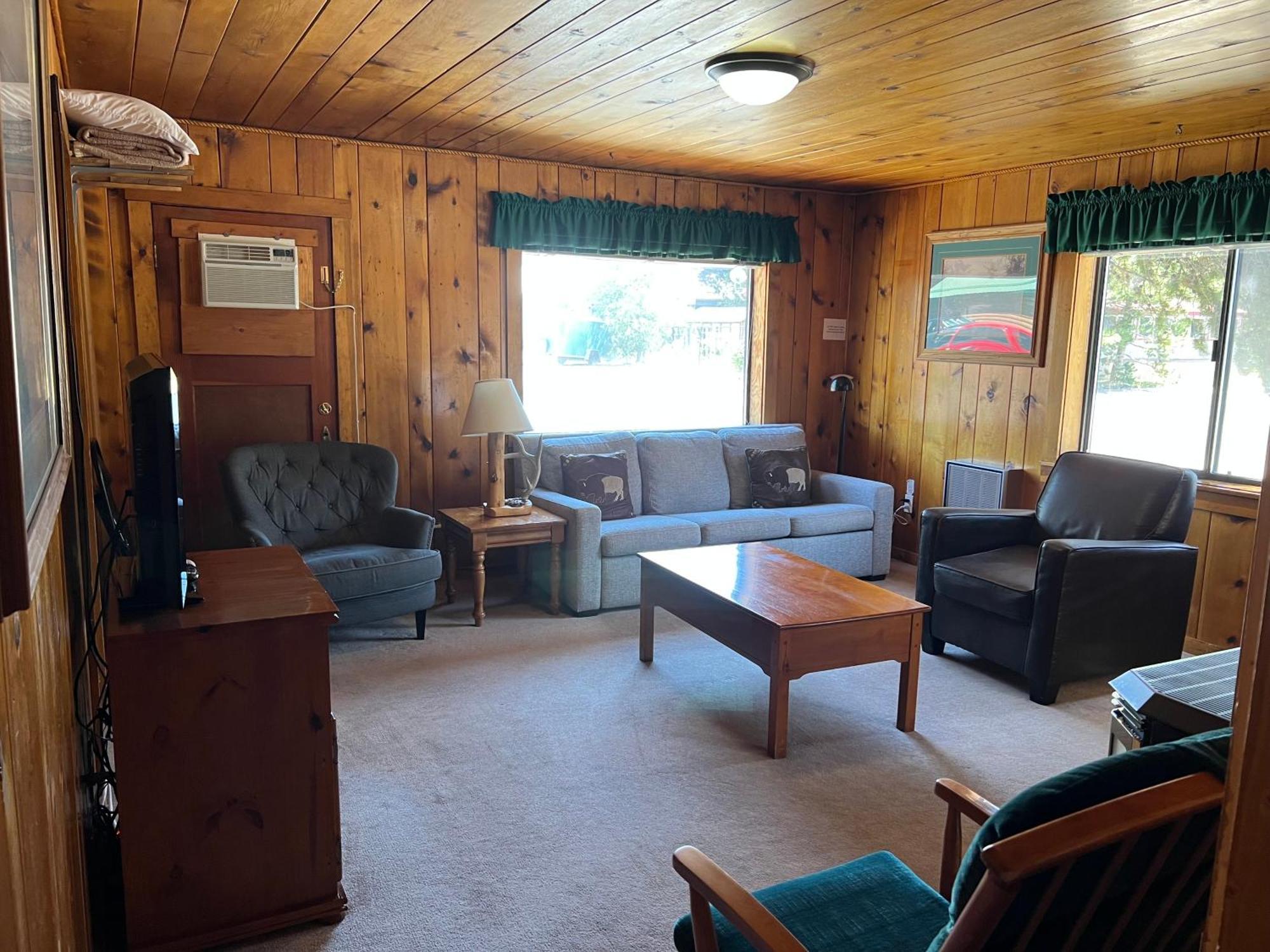 Faithful Street Inn Уест Йелоустоун Екстериор снимка